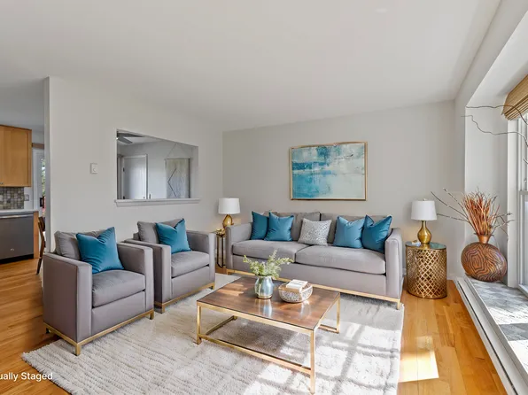 16623 E Kansas Dr, Aurora, CO 80017