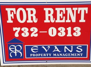 3919 W Hillsdale Ct, Visalia, CA 93291