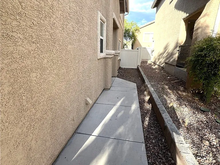7366 Lagoon Blue St — Photo 3