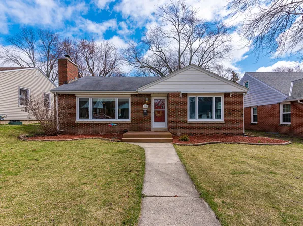 2854 N 86th St, Milwaukee, WI 53222