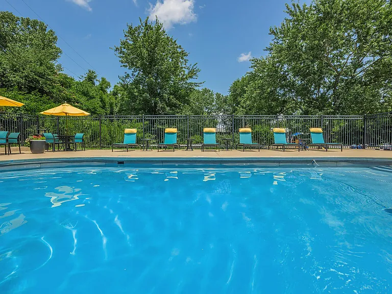 RELAX BESIDE OUR SPARKLING SWIMMING POOL AT HUNTER CHASE