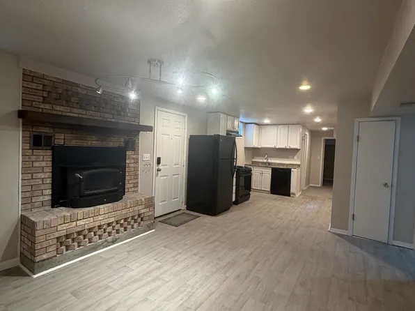 3322 Vivian Dr, Wheat Ridge, CO 80033