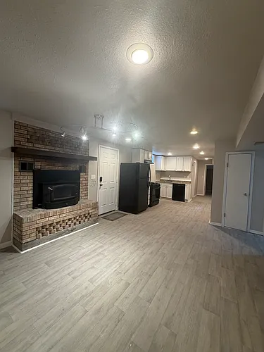 3322 Vivian Dr Photo 1
