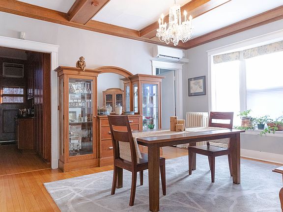 4th image of 447 W Fullerton Pkwy #2W