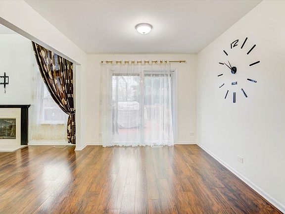 3rd image of 2867 Alandale Cir