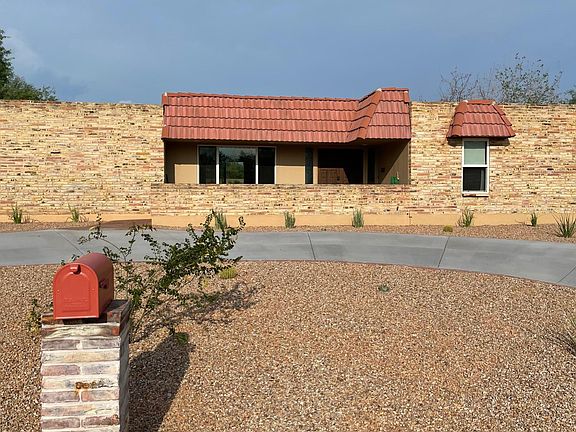 2nd image of 3232 N Calle De Beso