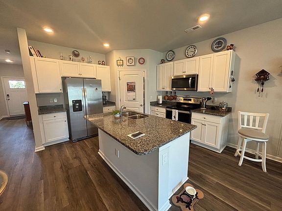 5th image of 4266 Coralbead Ln