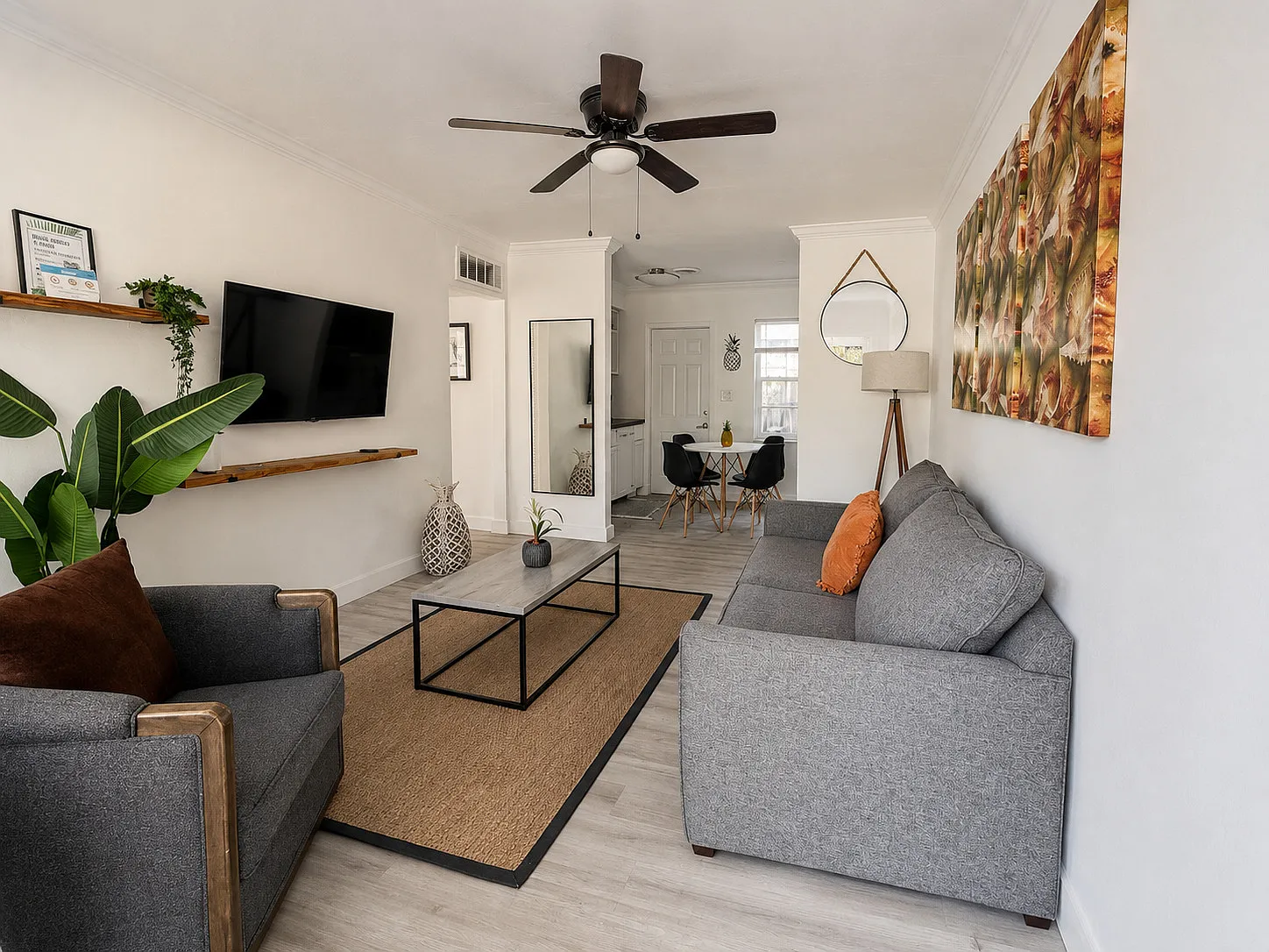 2 bed, 718 sqft, $2,795 — Photo 2