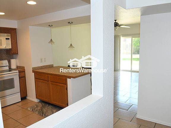 2nd image of 355 E Thomas Rd Unit B111