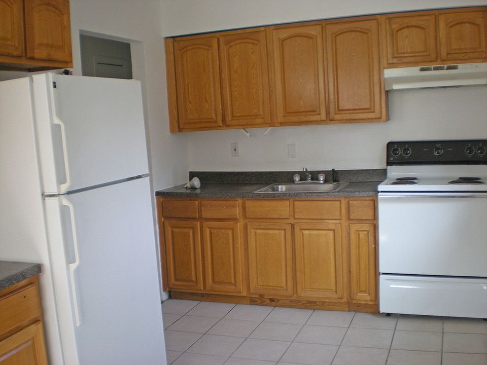 1st image of 87 N 18th St