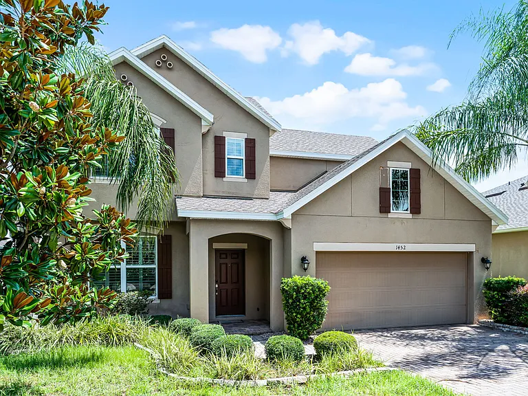 1452 Cabot Dr — Photo 3