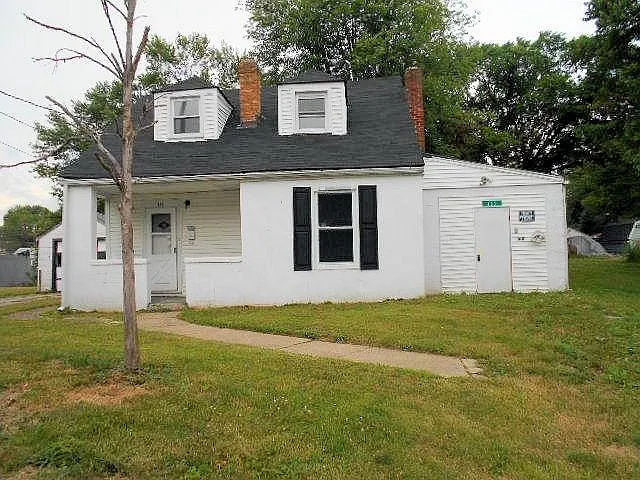 133 N High St photo 1