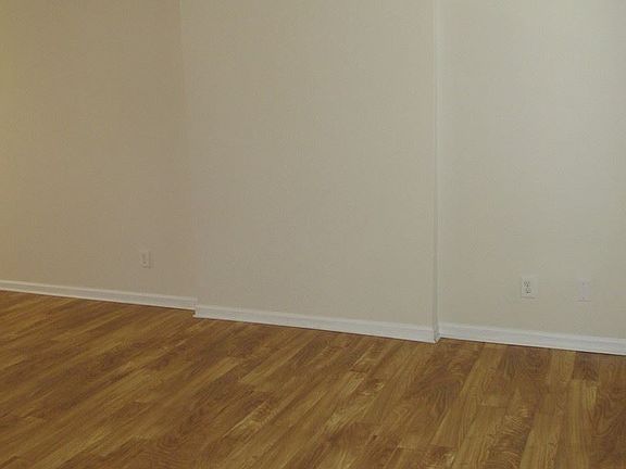 4th image of 415 Chittenden Ave