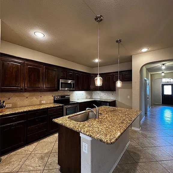 4752 Kendrick Peak Way — Photo 3
