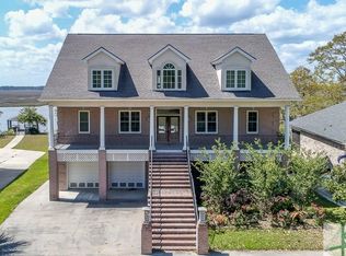 872 Waterford Landing Rd, Richmond Hill, GA 31324