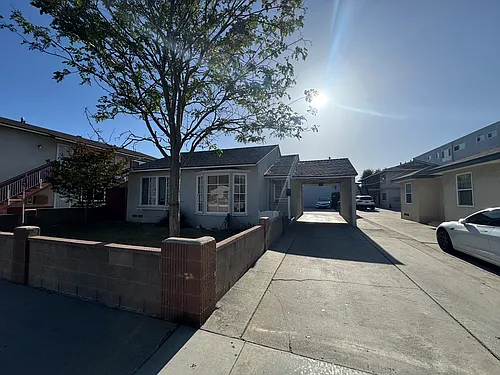 1713 Park Ave #1 Photo 1