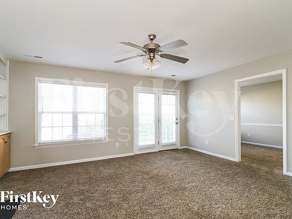 5th image of 2487 Somerset Place Dr