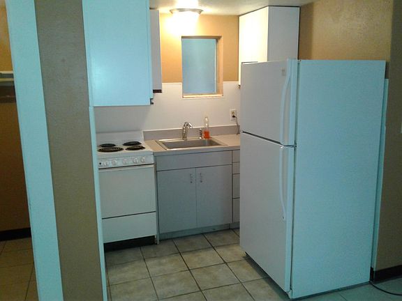 3rd image of 1540 Pasadena Dr APT 2
