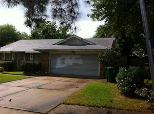 242 Glazebrook Dr, Houston, TX 77060