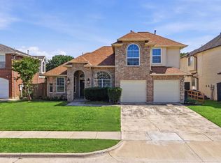 1136 Breezewood Dr, Lewisville, TX 75077