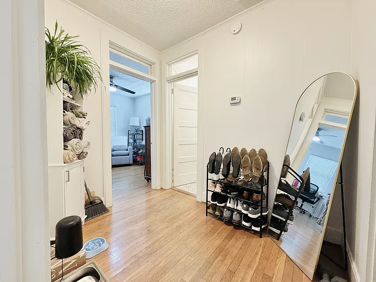604 Oakland Ave — Photo 4