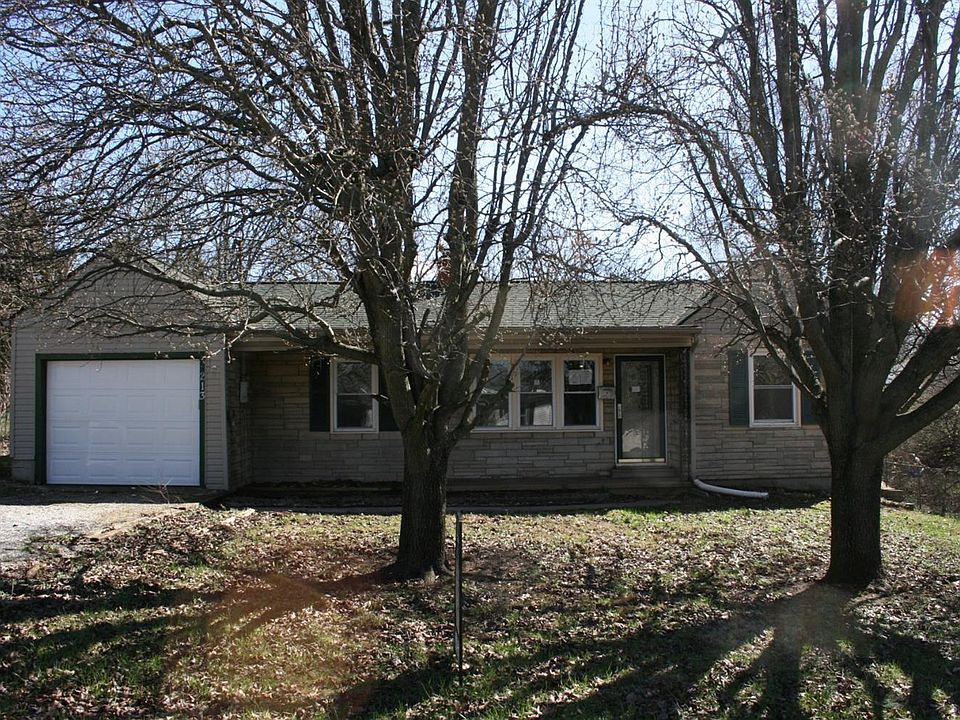 1st image of 213 Lyons Dr