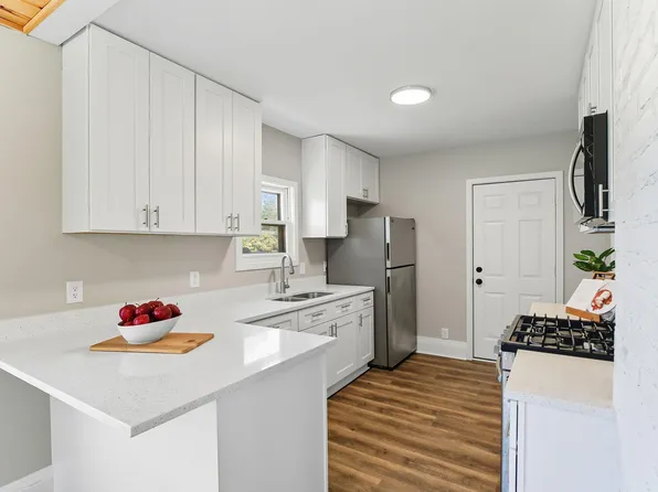 1292 Taylor Ave, Saint Paul, MN 55104