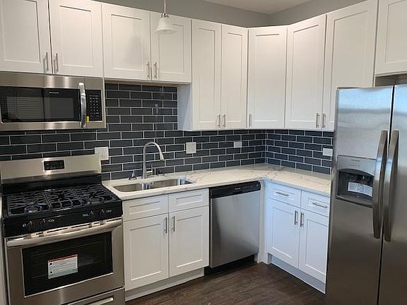 5th image of 8118 S Loomis Blvd #2