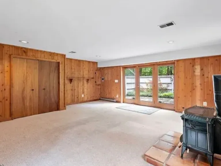 621 Valley Rd — Photo 19
