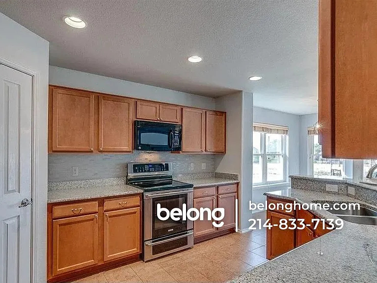 15833 Coyote Hill Dr — Photo 4