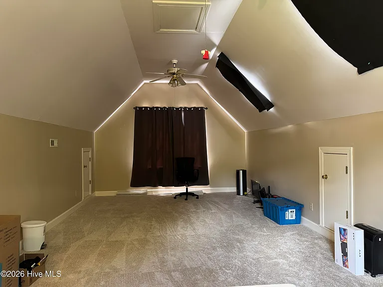 2906 Brentwood Dr N — Photo 21