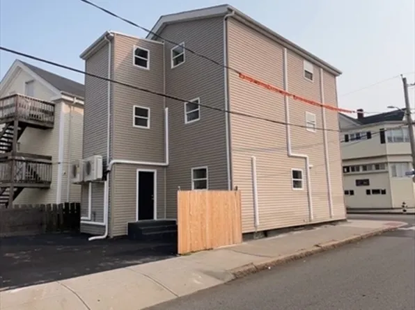 186 Rodman St, Fall River, MA 02721