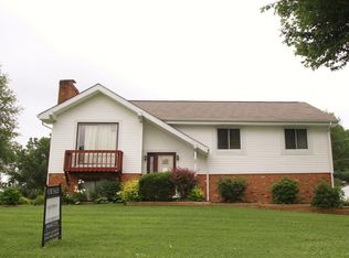 391 Farm Rd, Lewisburg, WV 24901