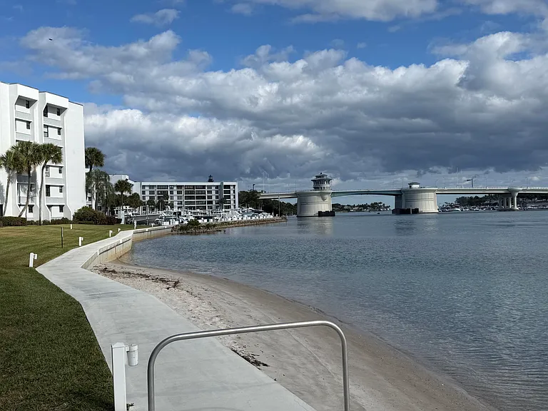1748 Jupiter Cove Dr #121A — Photo 35