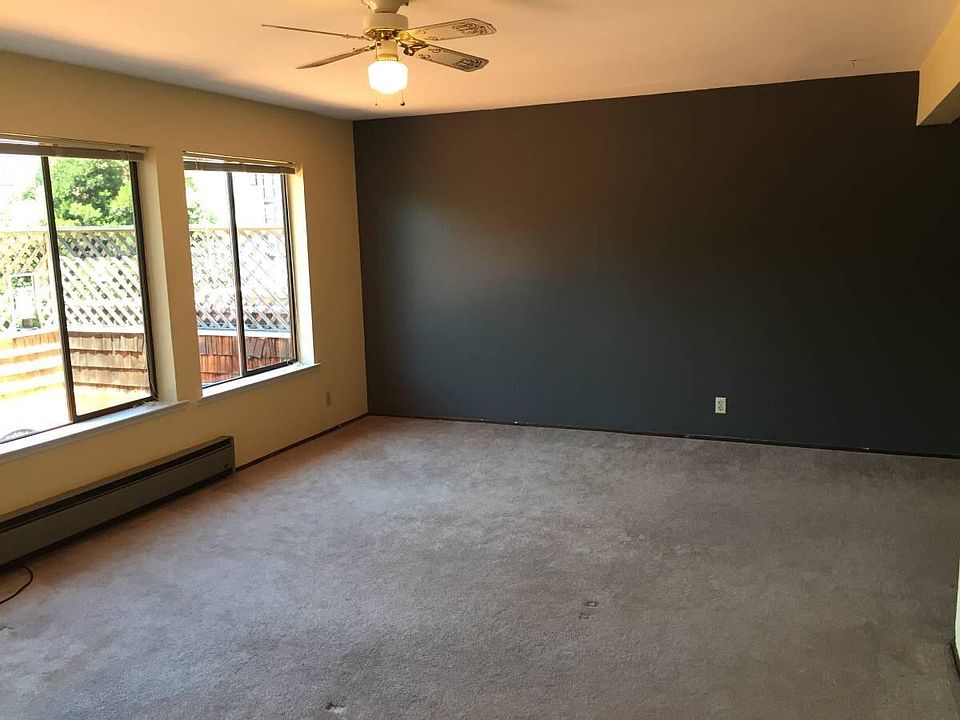 2nd image of 479 Diamond St