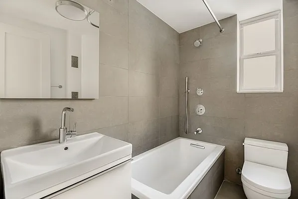 Rented by Akelius Real Estate Management | media 12