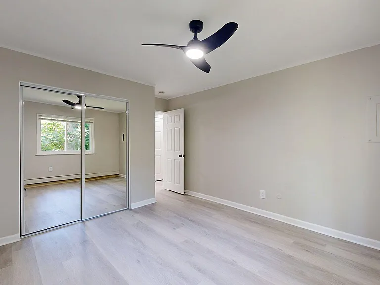 124 Allen Dr #1 — Photo 14