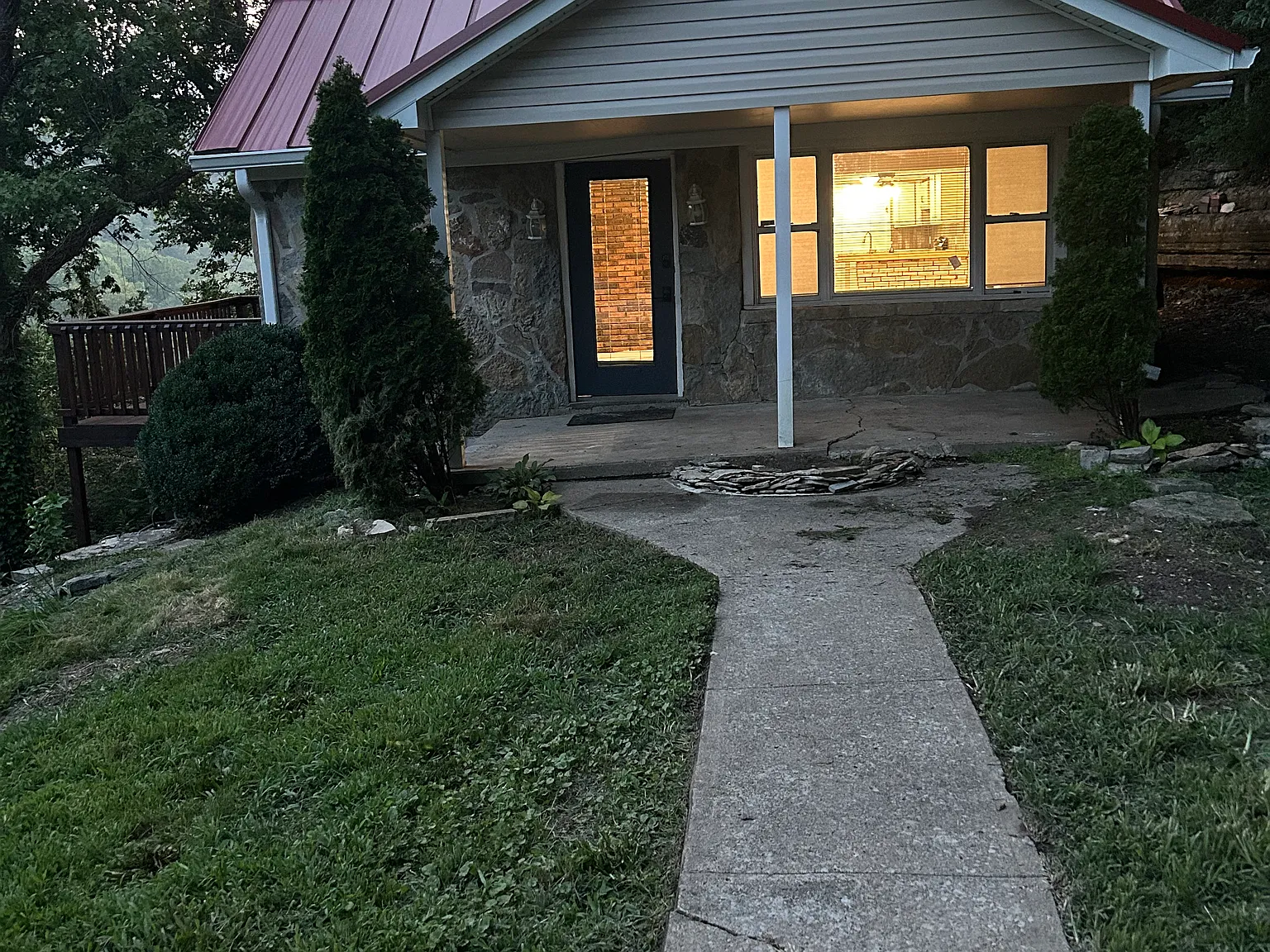 3 bed, 1325 sqft, $1,800 — Photo 3