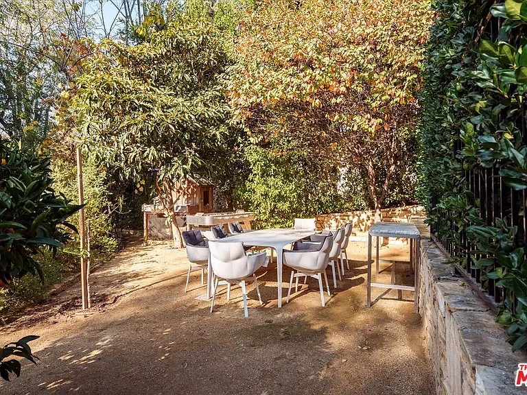 11579 W Sunset Blvd — Photo 27