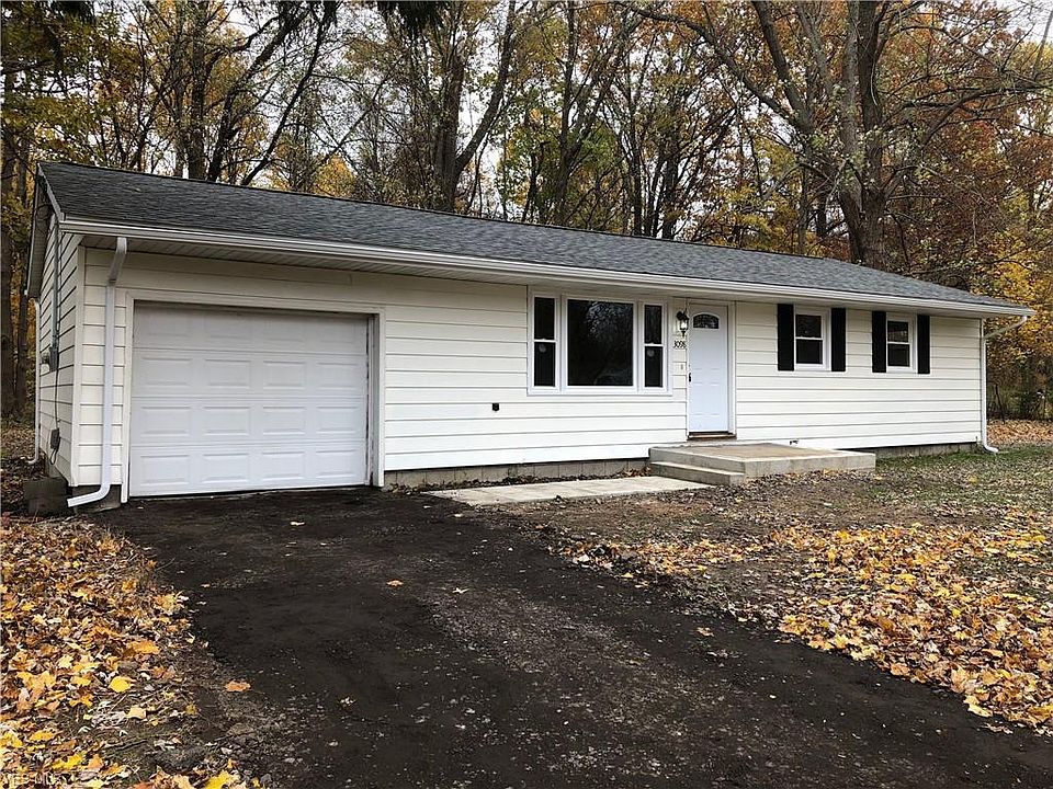 1st image of 3098 Spencer Cir E