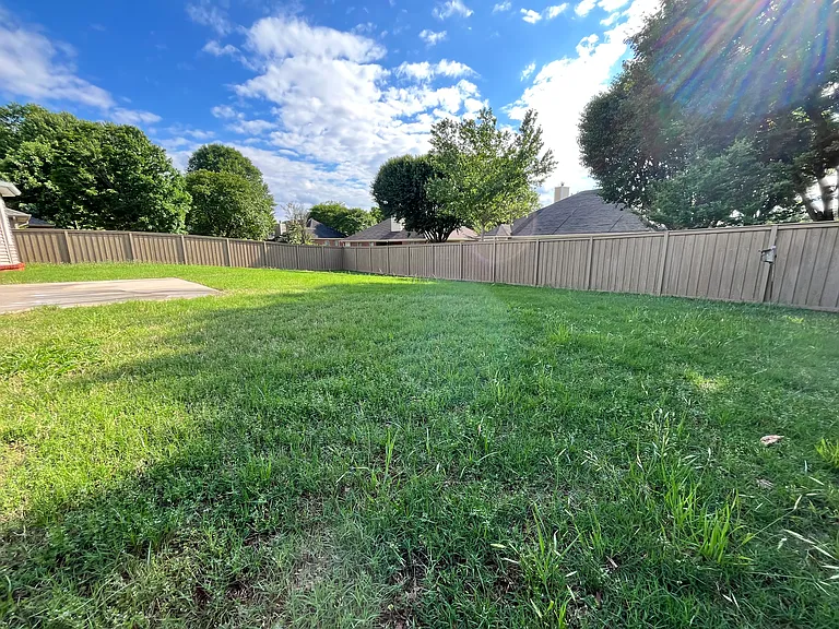 115 Sleepy Hollow Ln — Photo 20