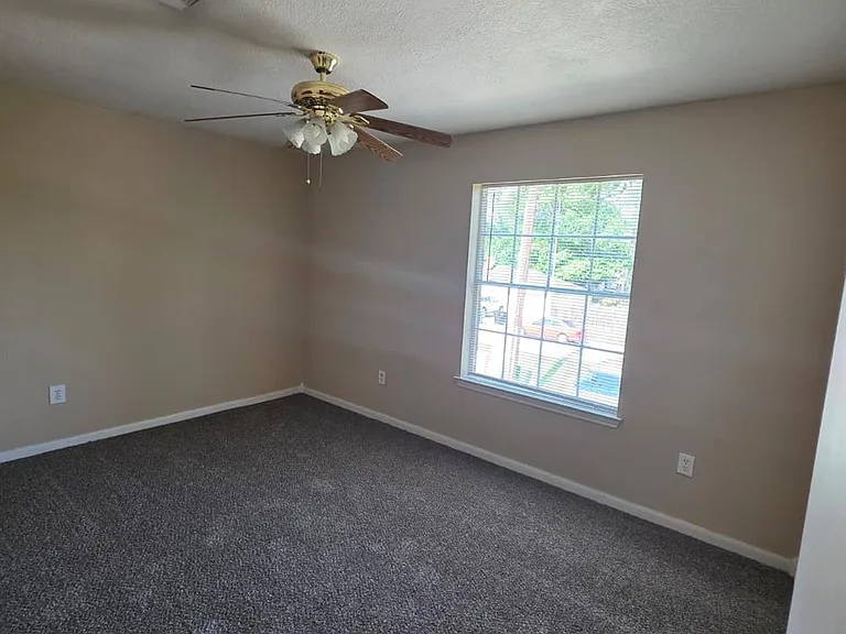 24023 Strong Pine Dr — Photo 7