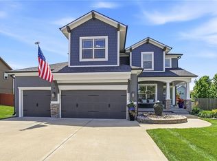 8209 NE 103rd St, Kansas City, MO 64157