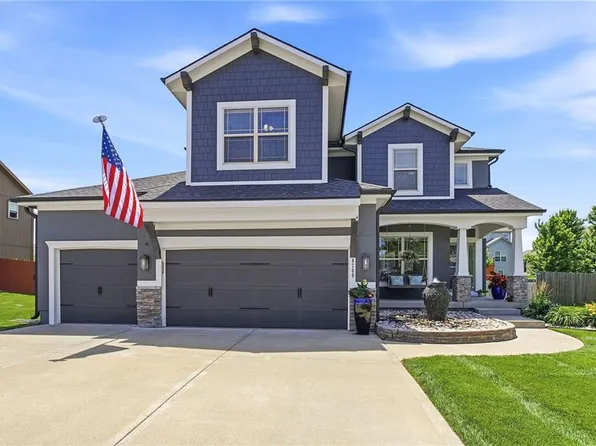 8209 NE 103rd St, Kansas City, MO 64157