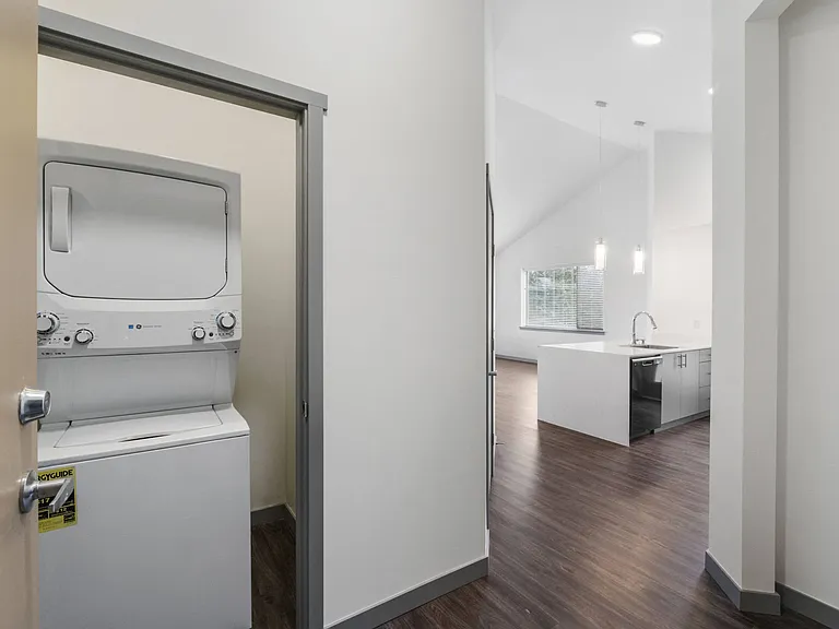 Serenity Apartments — Photo 84