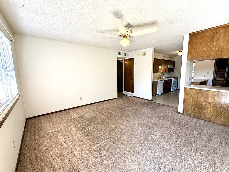 2208 Shenandoah Dr — Photo 8