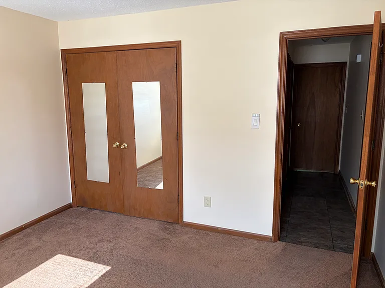 415 N Melville St #415 — Photo 3