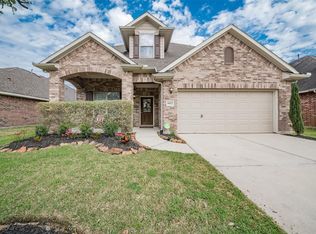 6822 Hunters Creek Ln, Baytown, TX 77521