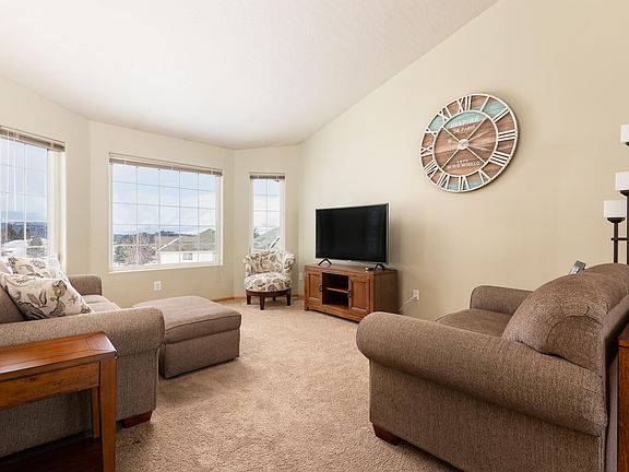 4th image of 6590 Danielle Lou Ct