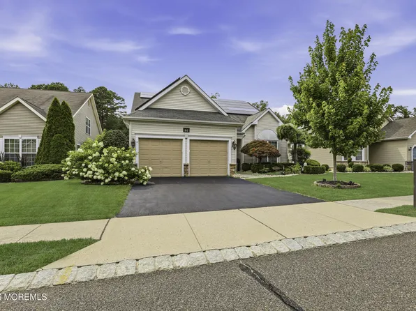 86 Enclave Boulevard, Lakewood, NJ 08701